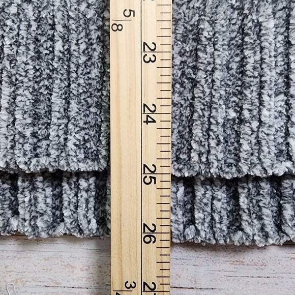 Orvis Womens Grey V-Neck Sweater S 100% Polyester Made In China - Picture 9 of 9